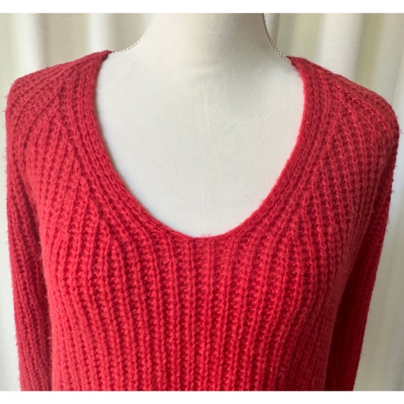 Rag & Bone Joseph Wool Blend V-Neck Sweater in Bright Coral, Size Small - Picture 6 of 14